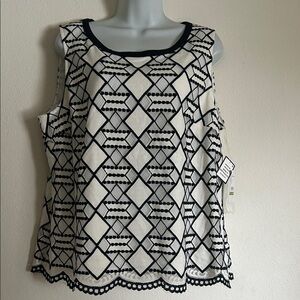 Nine West Monochrome Geometric Blouse